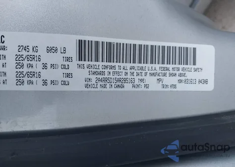 2010 Chrysler Town & Country Touring z USA, uszkodzony, nr VIN 2A4RR5D15AR285163